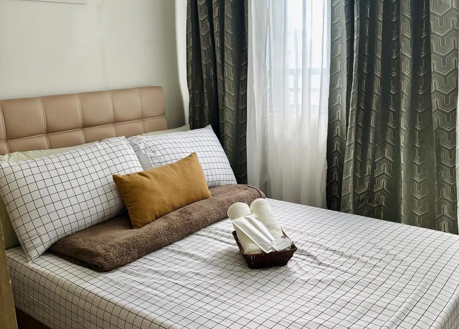 Aparthotel Serenitude Staycation By Khaila - Fame Residences Manila